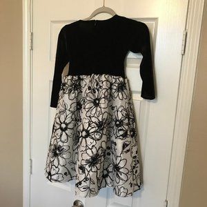 Black & White Long Sleeve Dress